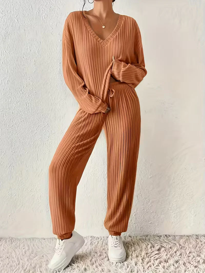 Anja™ - Gemütliches V-Ausschnitt Zweiteiliges Set - Image 10
