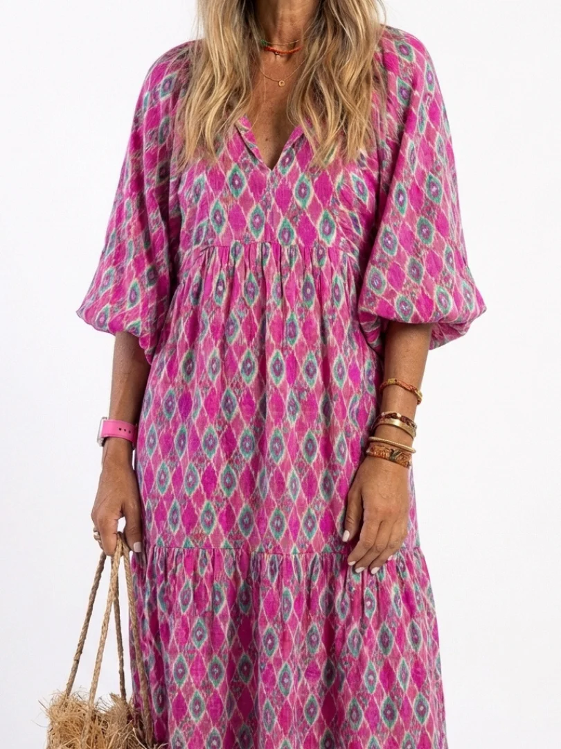 Apolline | Midi-Kleid mit dreiviertel Ärmeln und V-Ausschnitt im Muster - Image 5