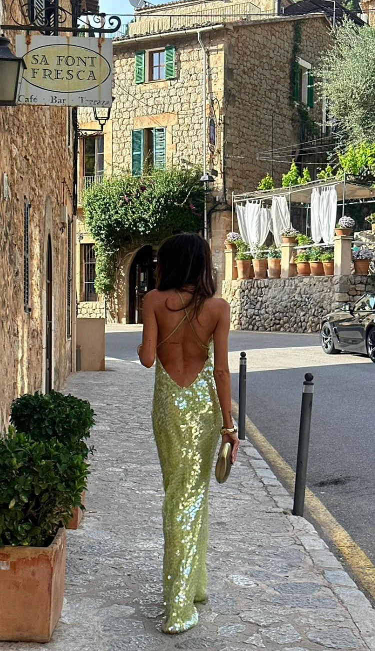 Ayla - Glitzerndes Partykleid mit quadratischem Kragen und Rückenausschnitt - Image 4