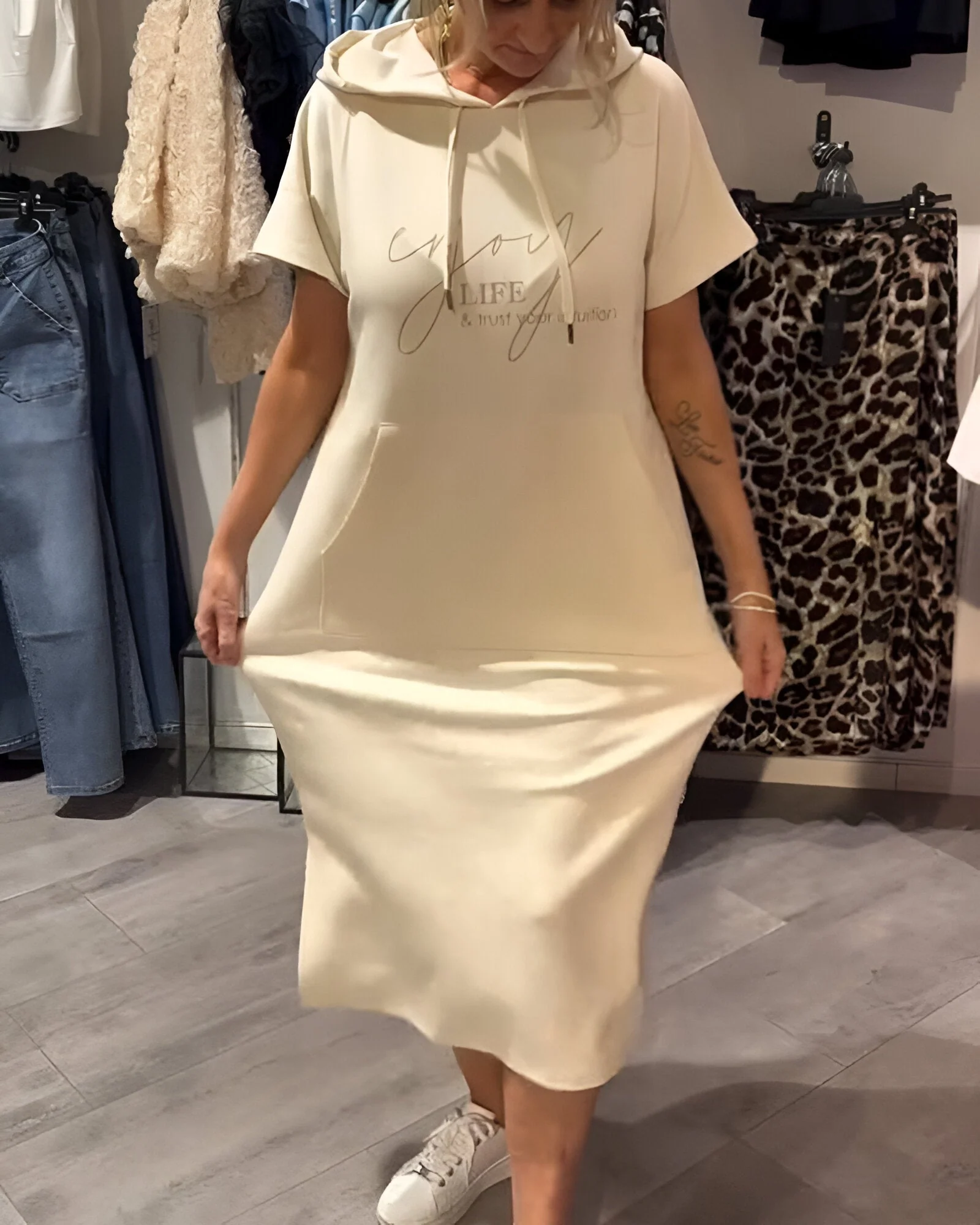 Bridget - Lässiges Hoodie-Kleid - Image 17