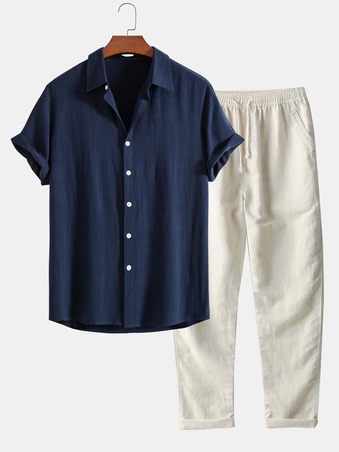 Button-Up Hemd und gerade geschnittene Hose aus Leinen-Rayon-Mischung