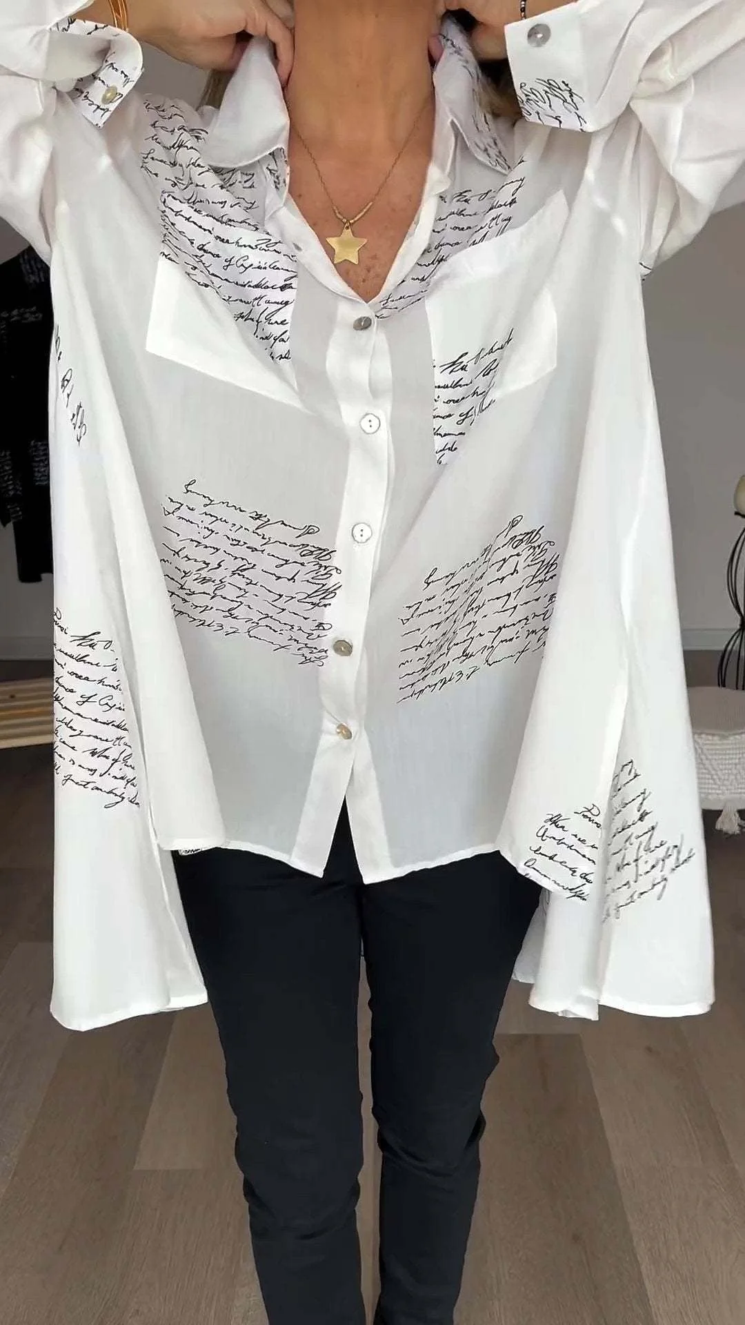 Carla™ | Handgeschriebene Button-Up-Bluse - Image 4