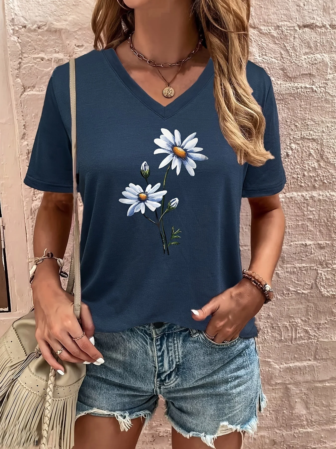 Celine™ - Floral V-Ausschnitt T-Shirt - Image 8
