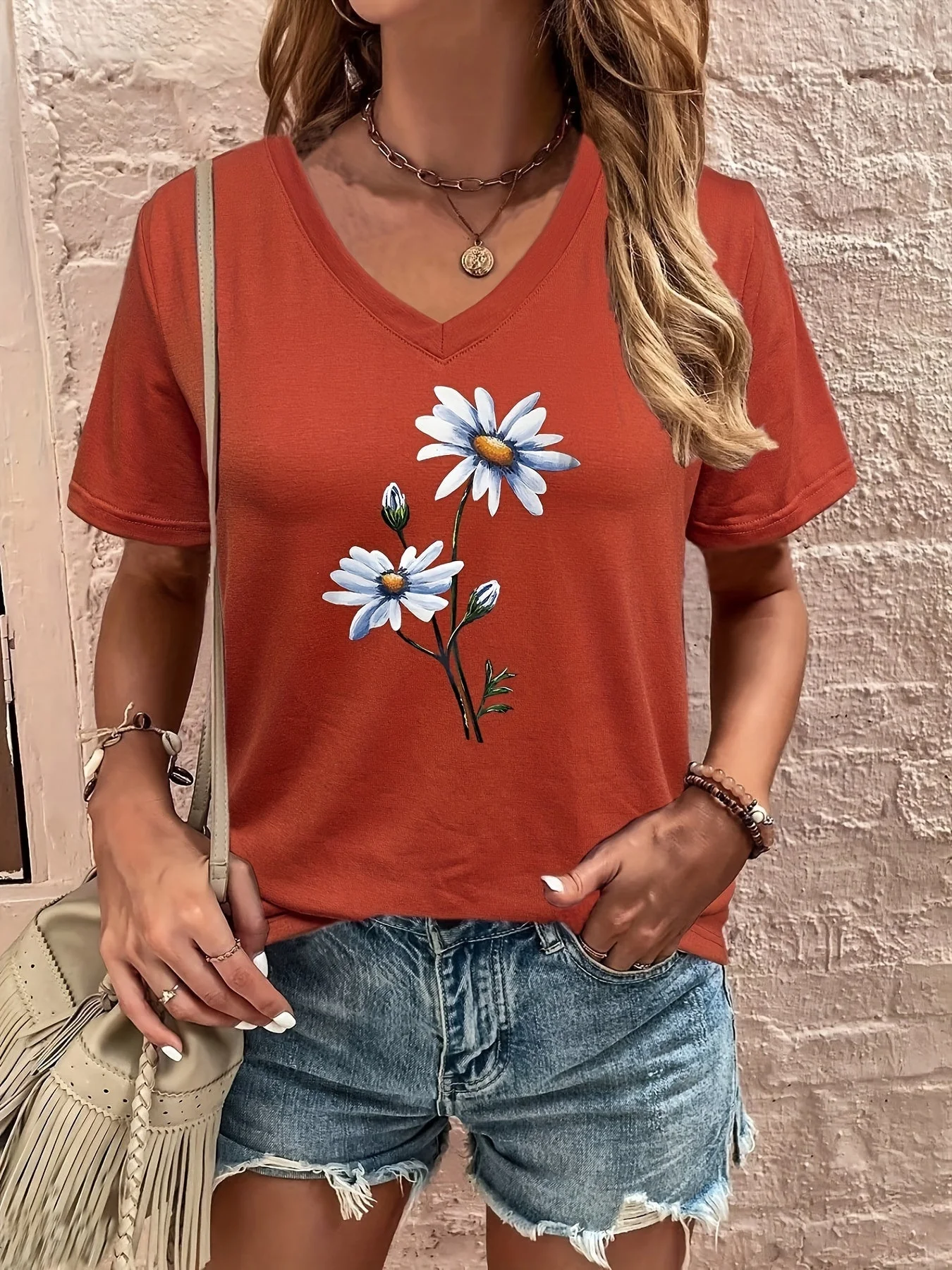 Celine™ - Floral V-Ausschnitt T-Shirt - Image 9
