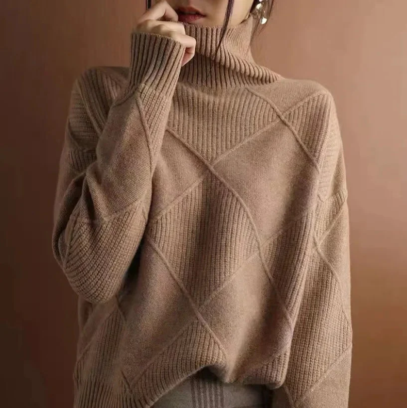 Charlotte – Schicker High-Neck Pullover - Image 14