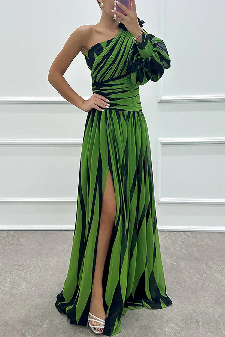 Chloe – Elegantes gestreiftes Maxikleid mit einem Schulterträger - Image 6