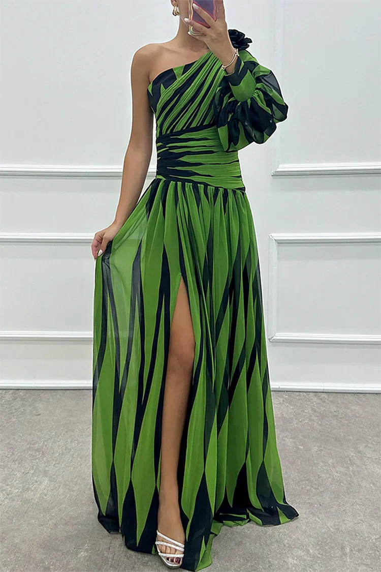 Chloe – Elegantes gestreiftes Maxikleid mit einem Schulterträger - Image 7