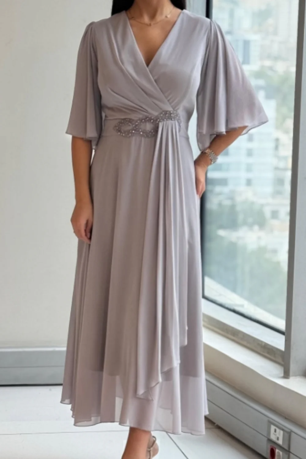 ELMA - Elegantes Midi-Kleid mit fließender Silhouette - Image 2