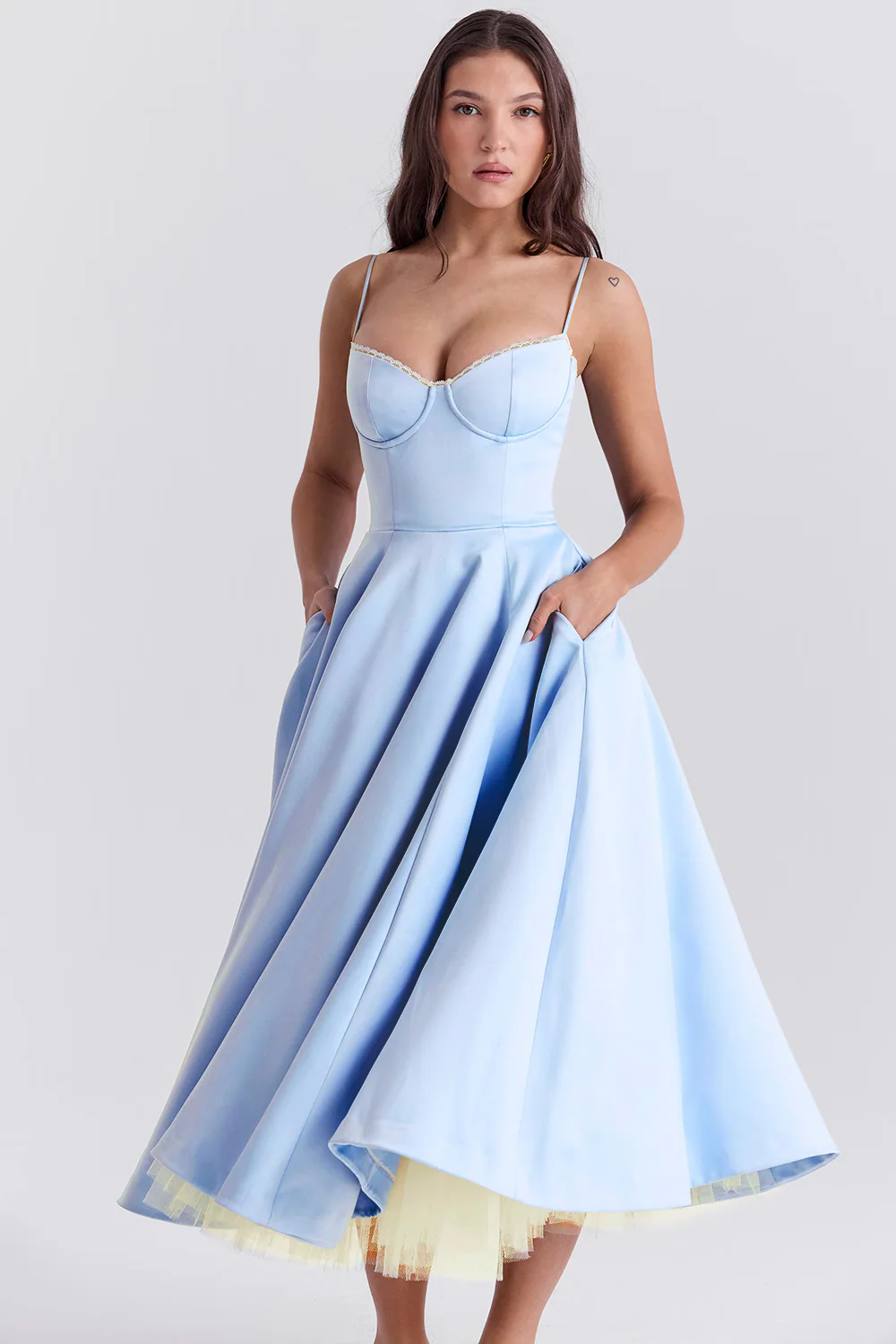 Evelina – mittellanges Kleid - Image 3