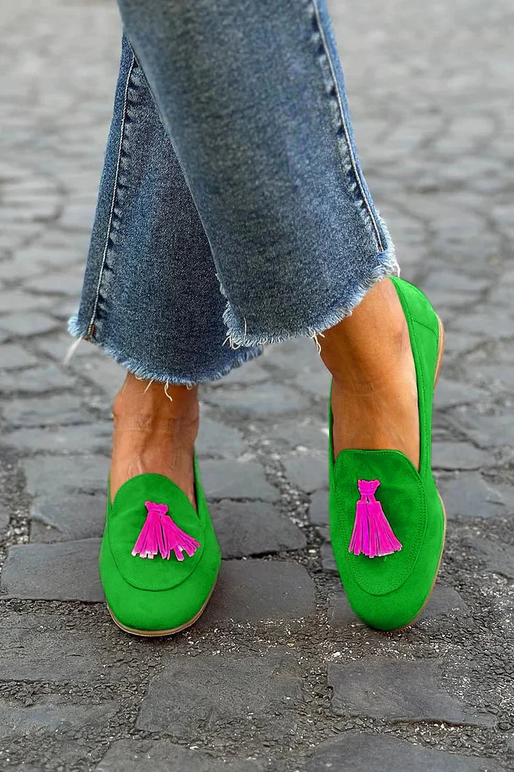 GRÜNER LOAFER MIT FUCHSIA FRANJEN