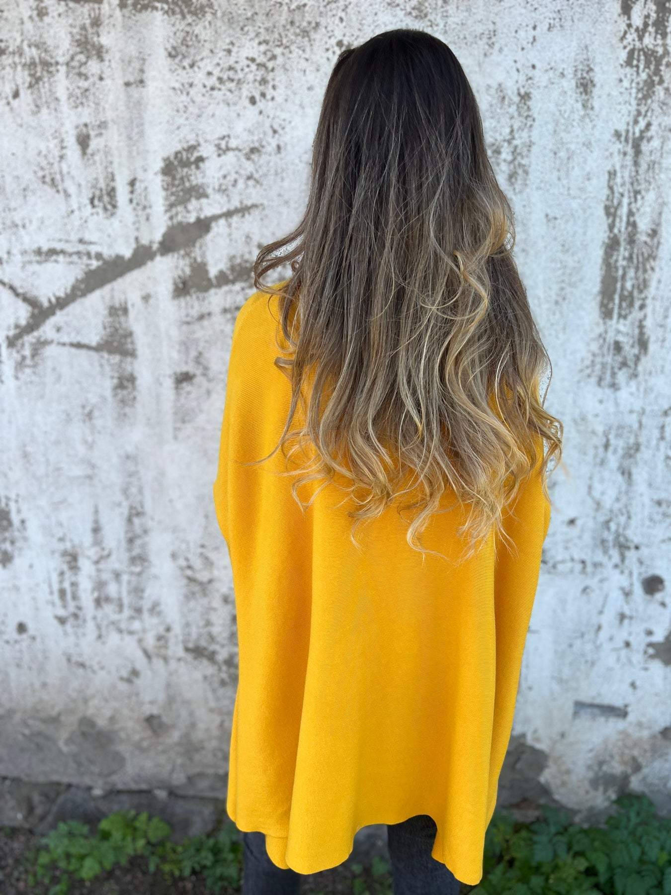 Hannah – V-Ausschnitt Pullover - Image 8