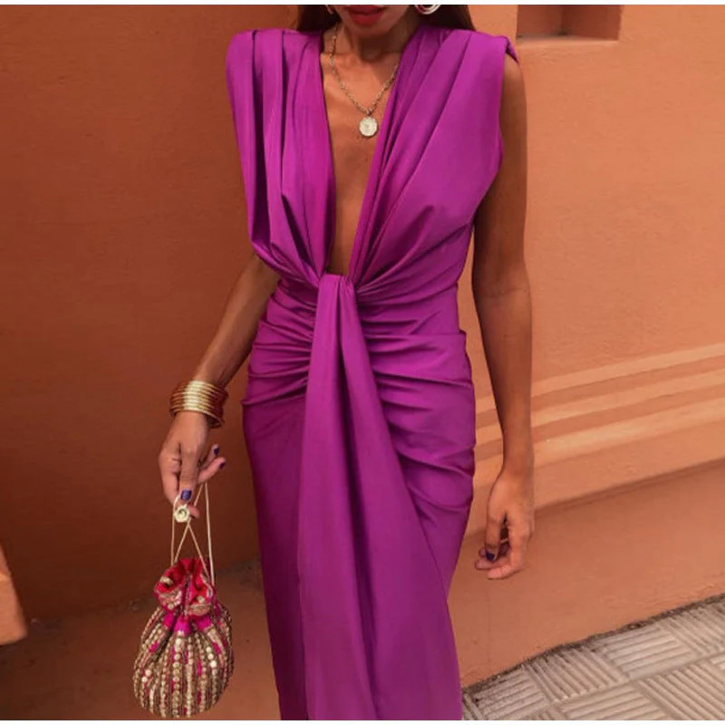 Isabella | Abendkleid mit tiefem Ausschnitt - Image 11