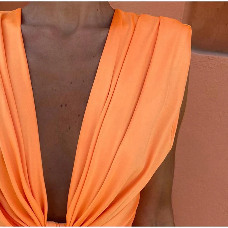 Isabella | Abendkleid mit tiefem Ausschnitt - Image 9