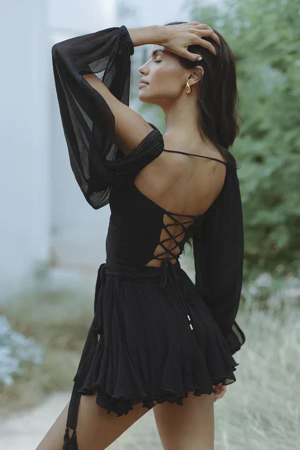 Layla | Verspieltes Mini-Kleid mit Ballonärmeln - Image 2