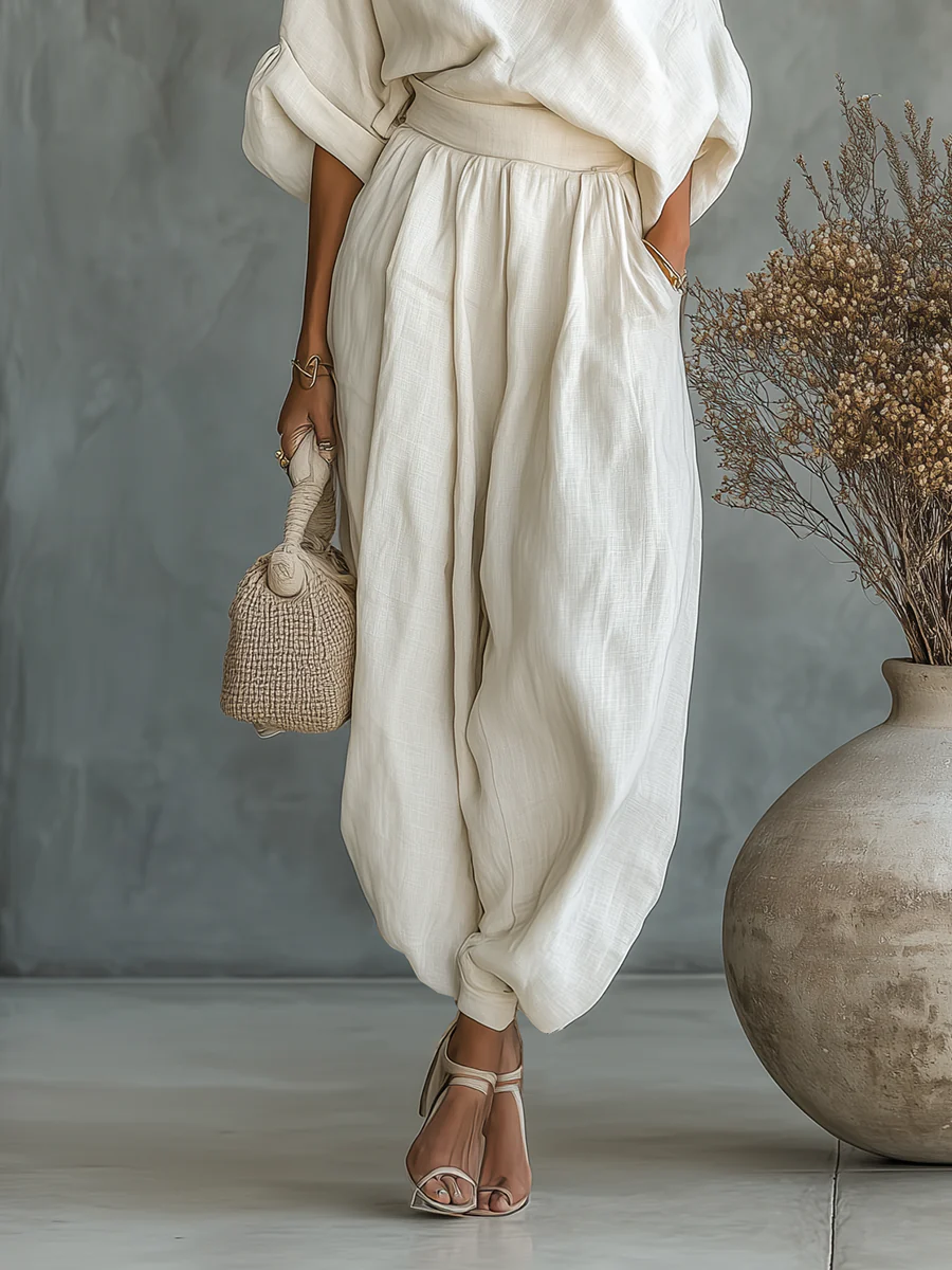Lisa | Gemütliches Off-Shoulder-Top mit tapered Hosen Ensemble - Image 4