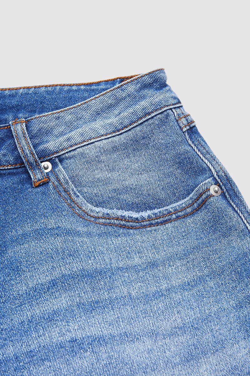 Jeans mit mittelhohem Bund und gerader Passform - Image 8