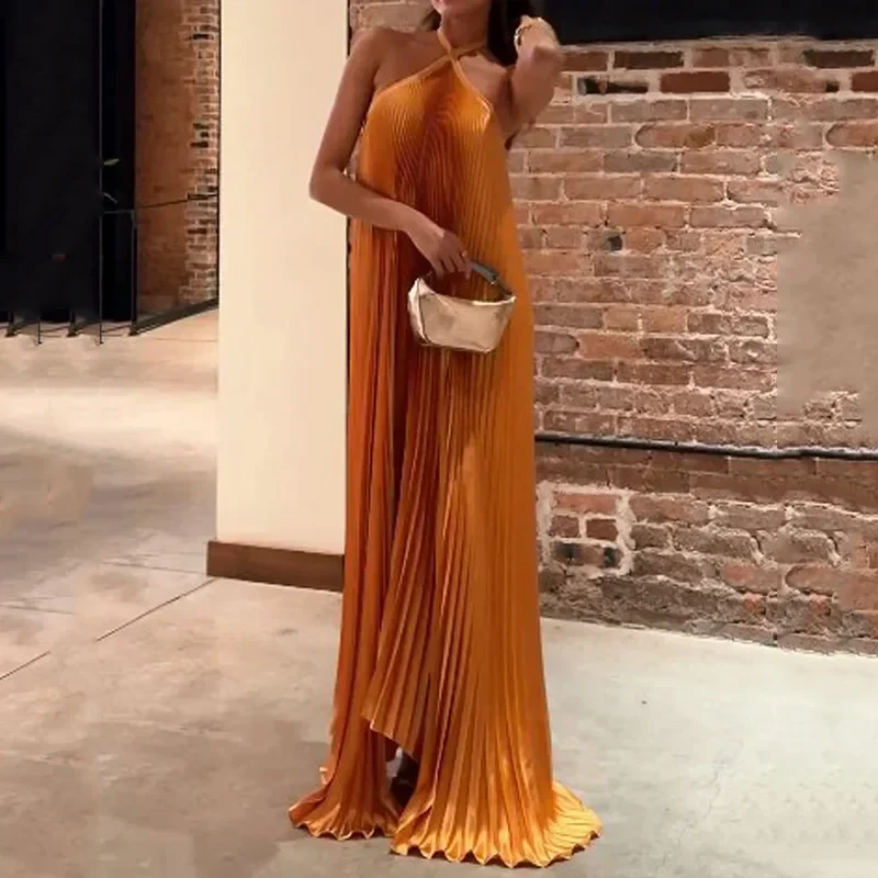 Mira - Schickes Plissiertes Maxikleid mit Halterneck - Image 3