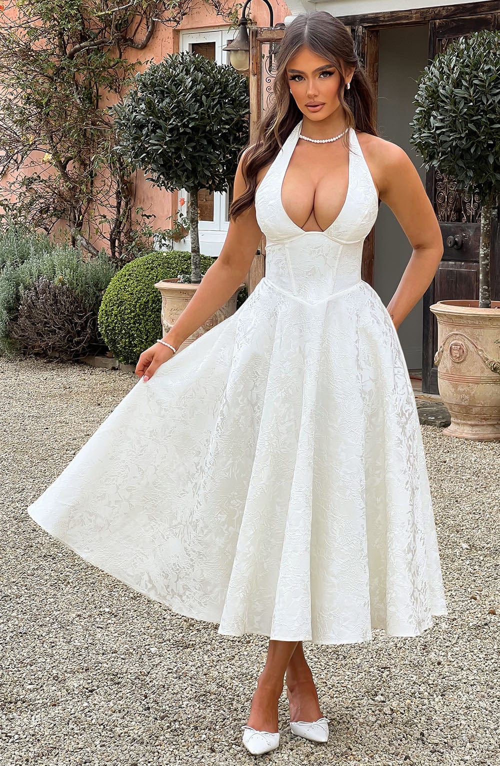 Niamh - Elegantes Besticktes Ärmelloses Kleid mit Tiefem V-Ausschnitt - Image 7