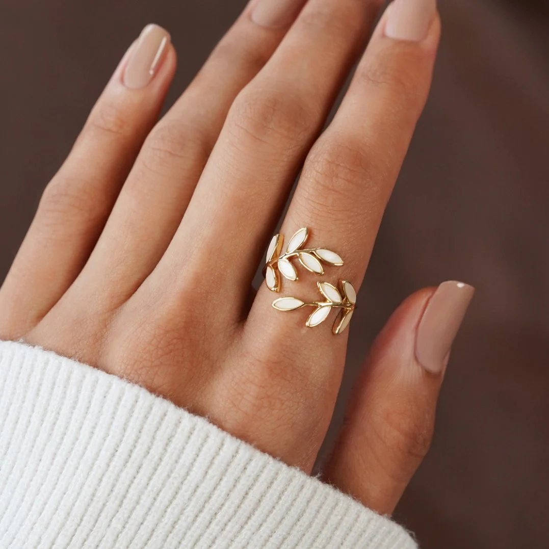 Olga - Goldblatt Ring - Image 5