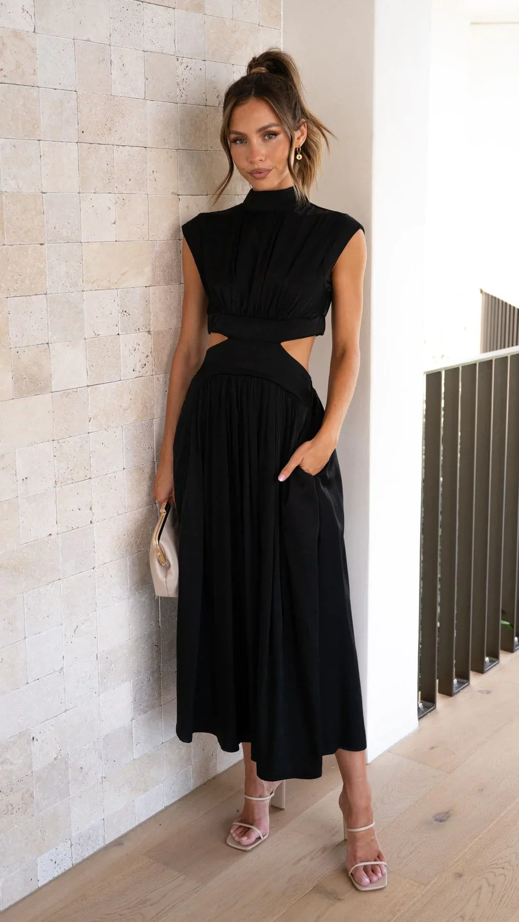 Quincy | Midi-Kleid mit Cut-Out und Taschen - Image 2