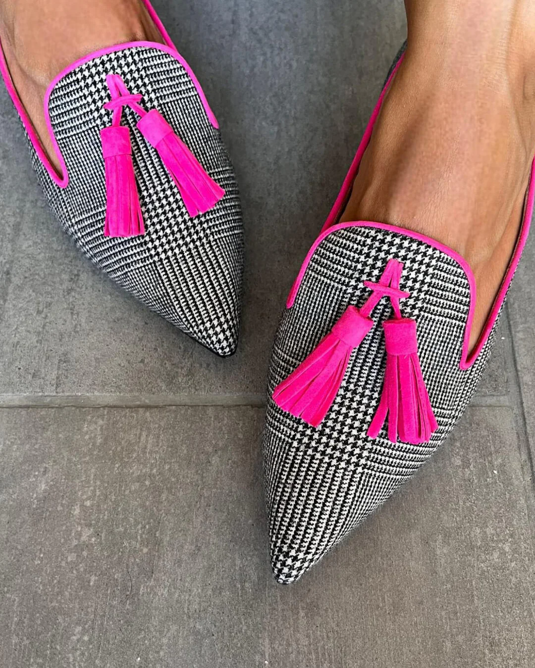 SPITZ LOAFER MIT FLUO FRANSEN - Image 2