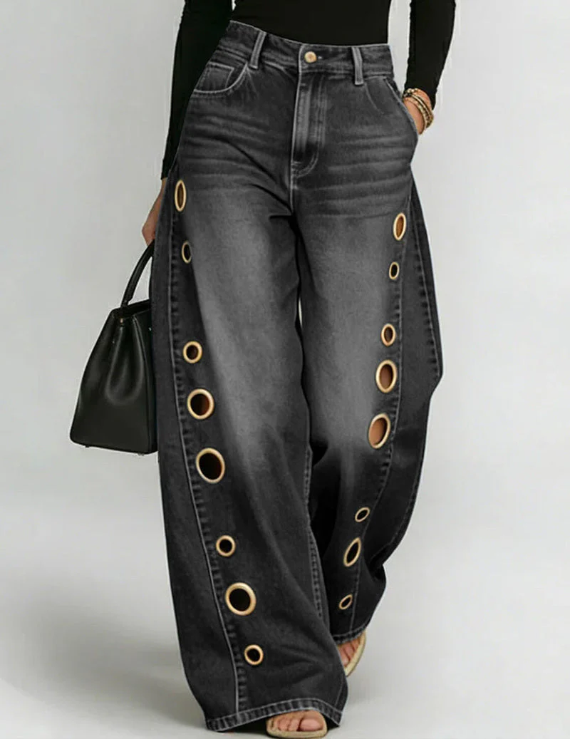 Weite Denim-Hosen mit goldenen Ösen-Seitenausschnitten