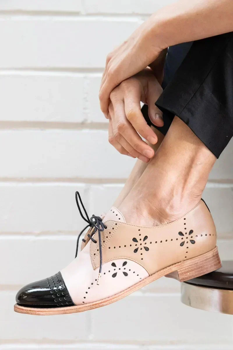 ZWEIFARBIGE OXFORD-SCHUHE